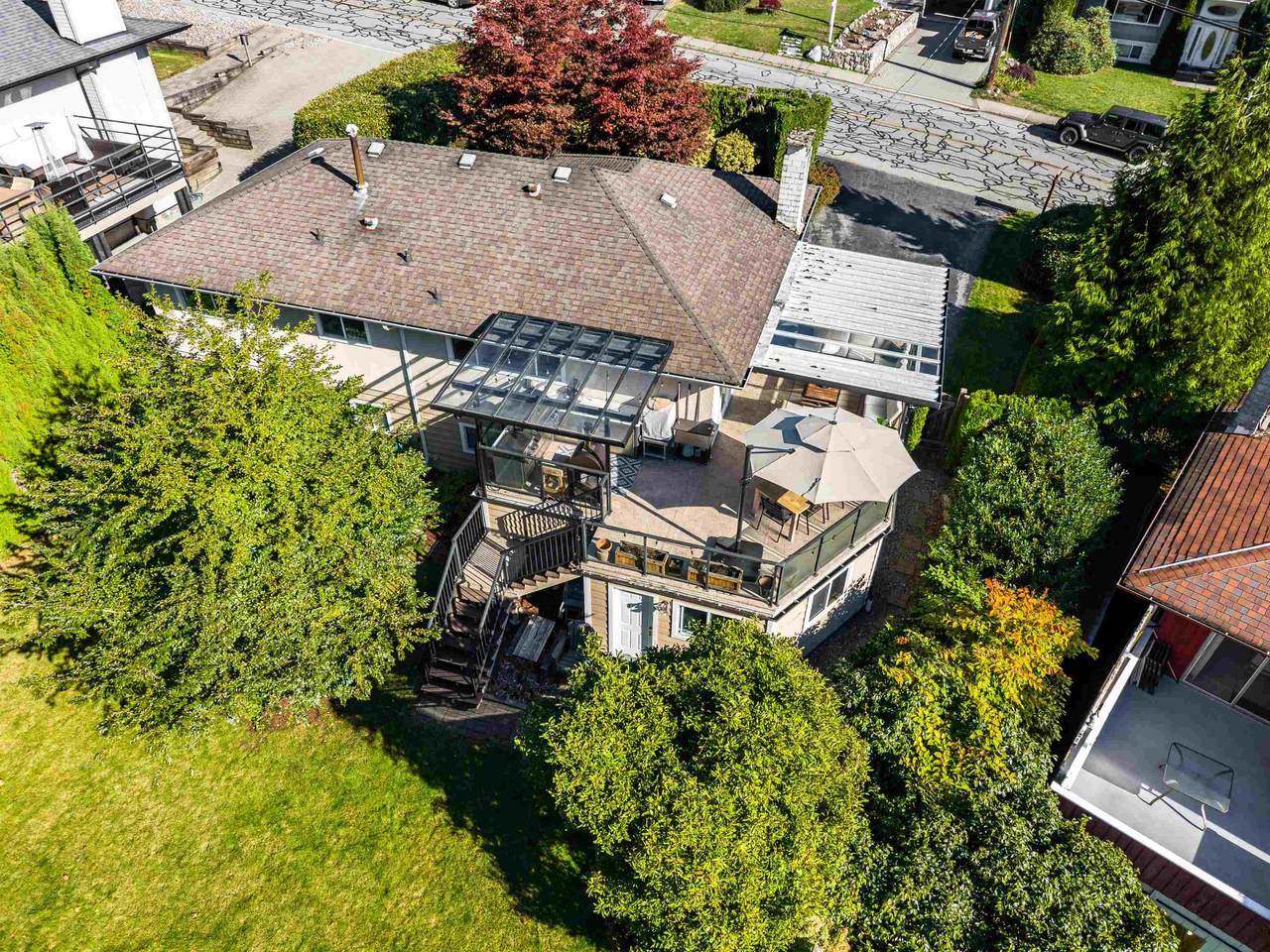 799 Plymouth Drive - Photo 1