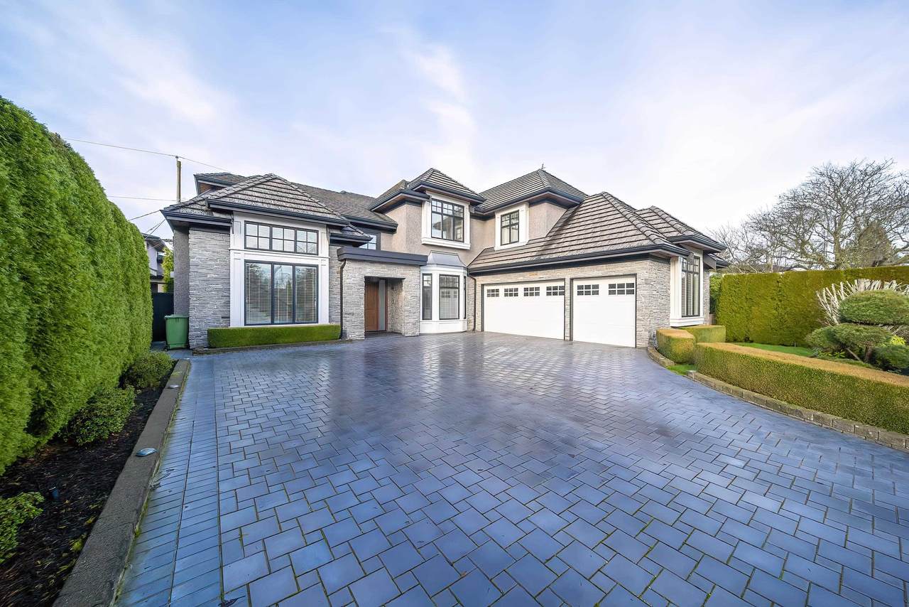 8591 Fairhurst Road - Photo 1