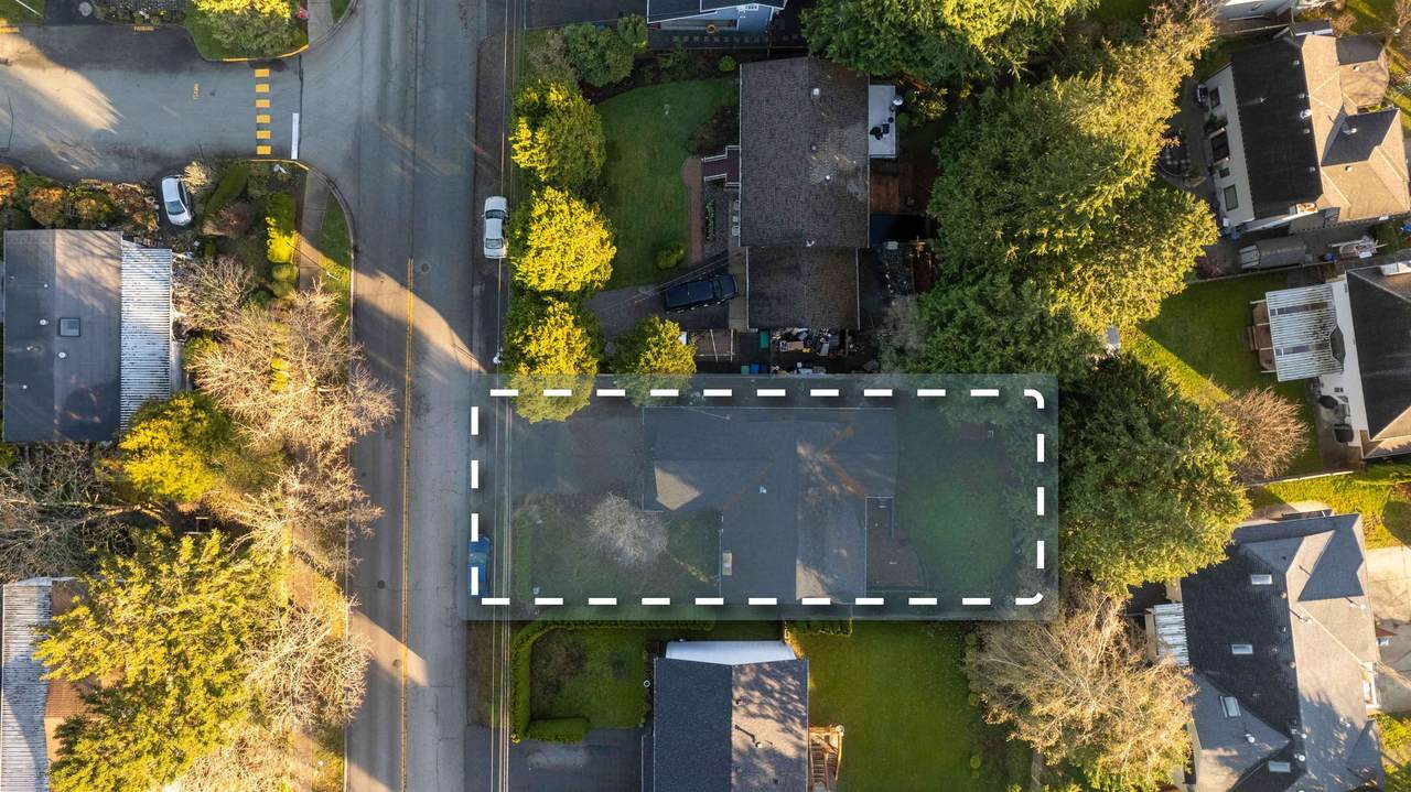 15930 20 Avenue - Photo 1