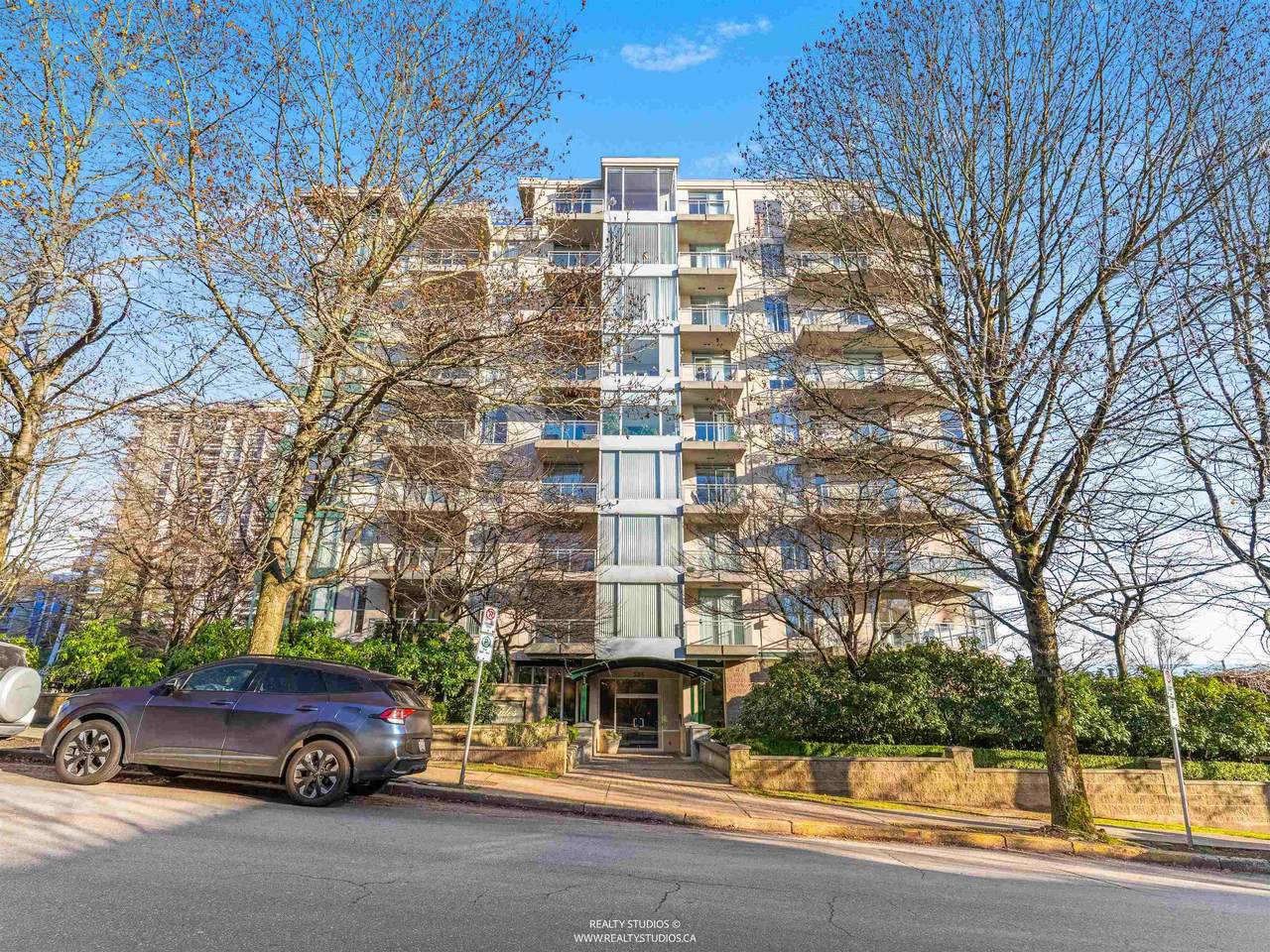 588 16th Street - Photo 1