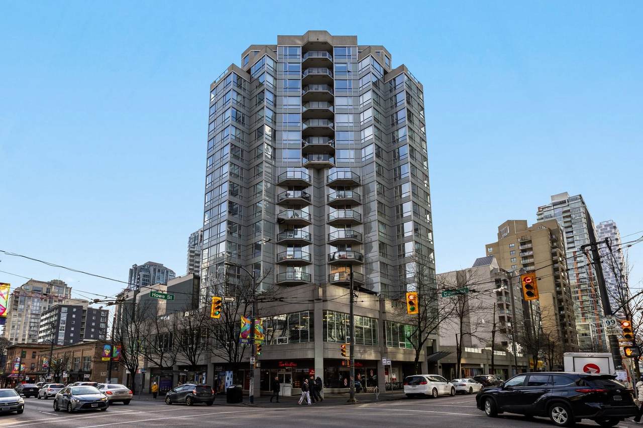 1212 Howe Street - Photo 1