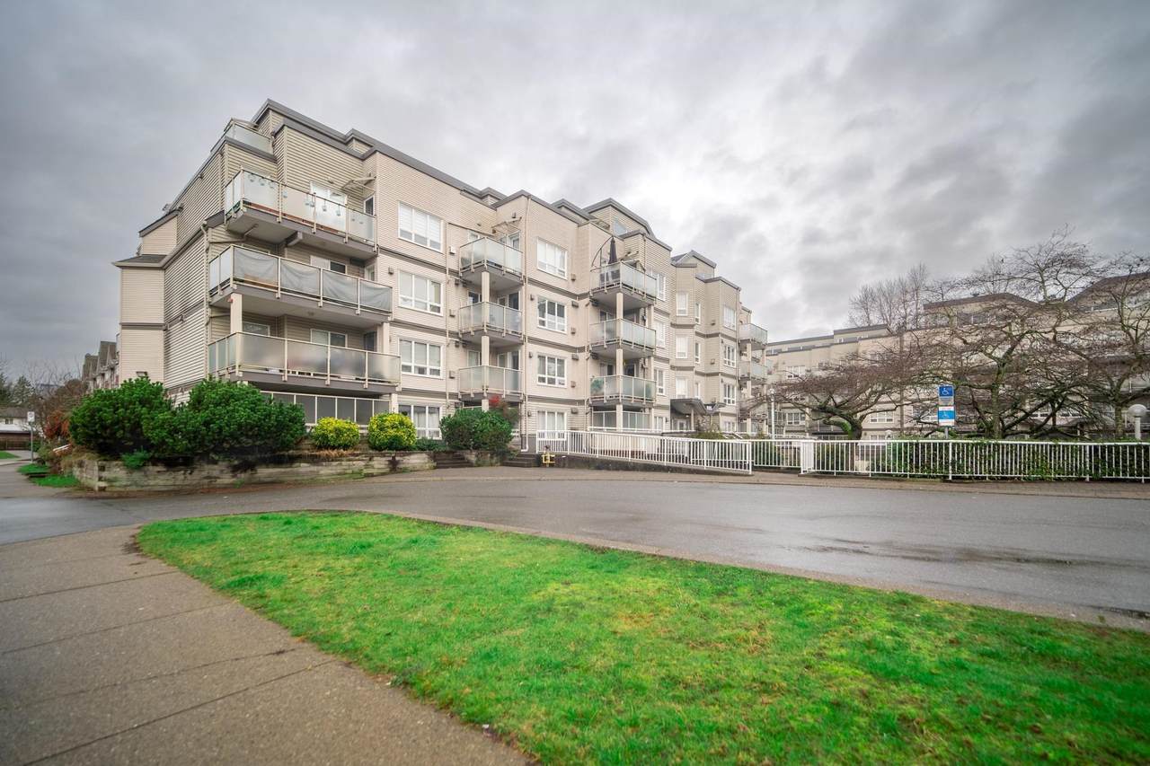 14355 103 Avenue - Photo 1