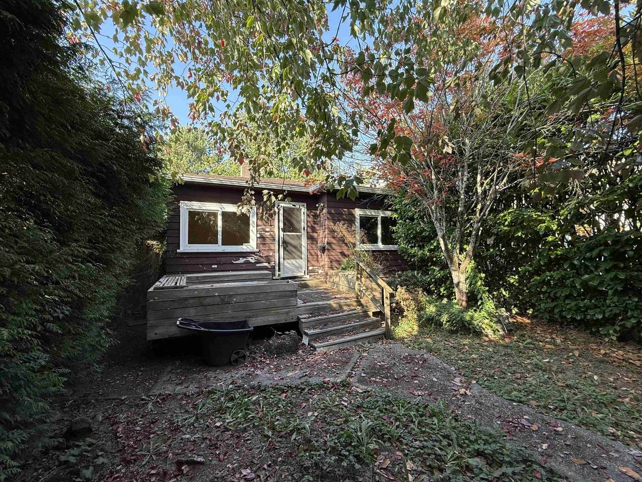 467 43rd Avenue - Photo 1