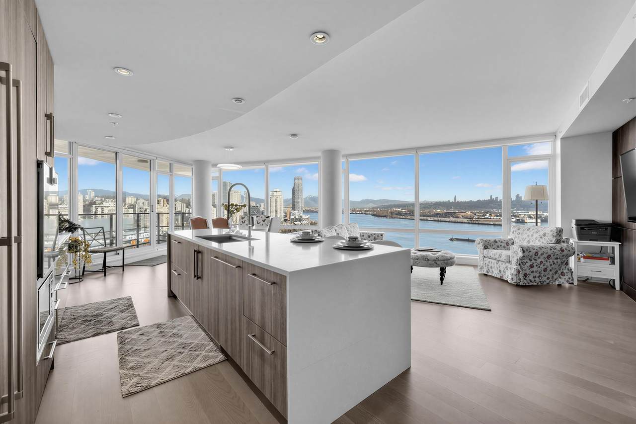 210 Salter Street - Photo 1