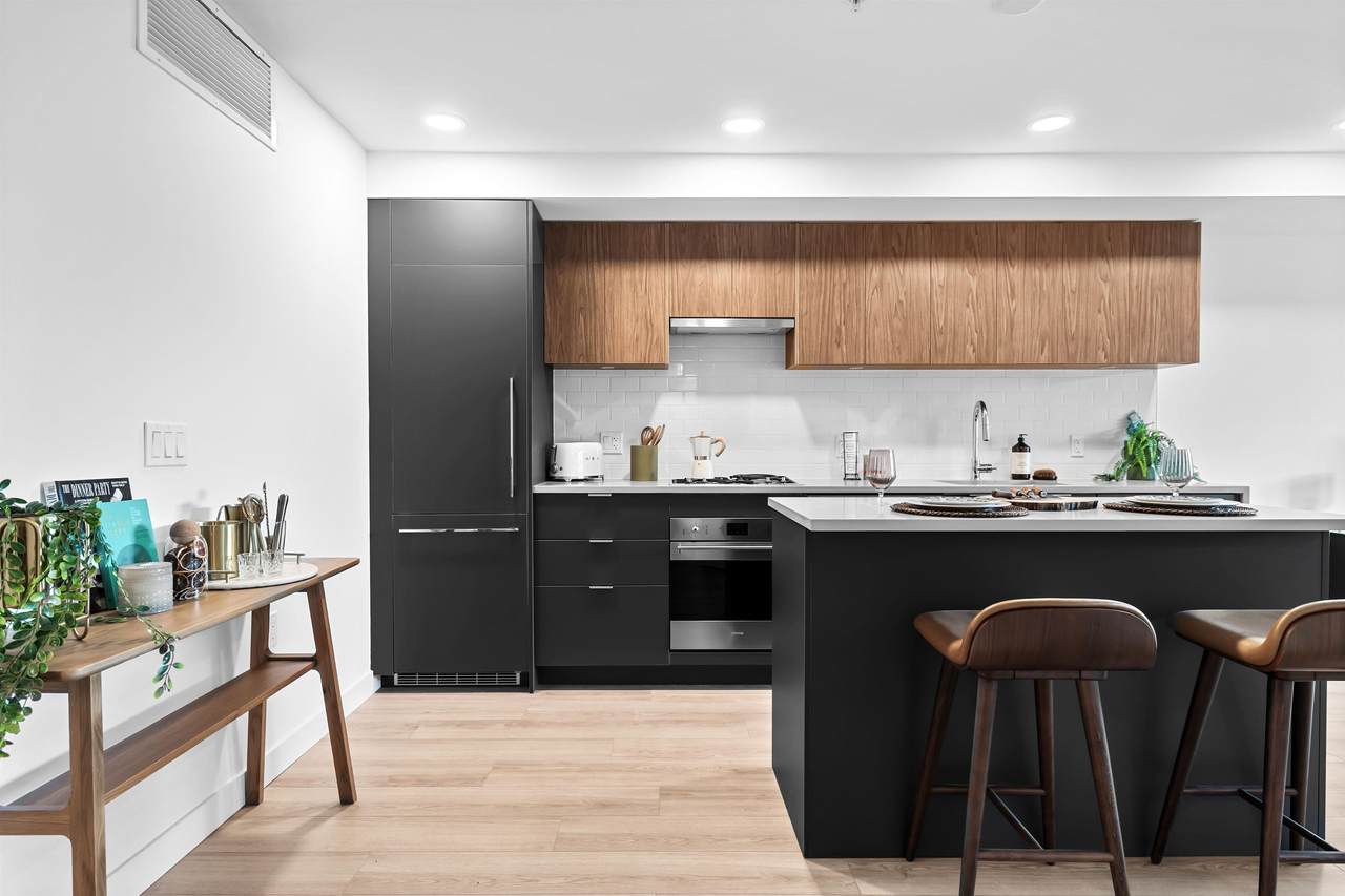 2419 Grant Street - Photo 1