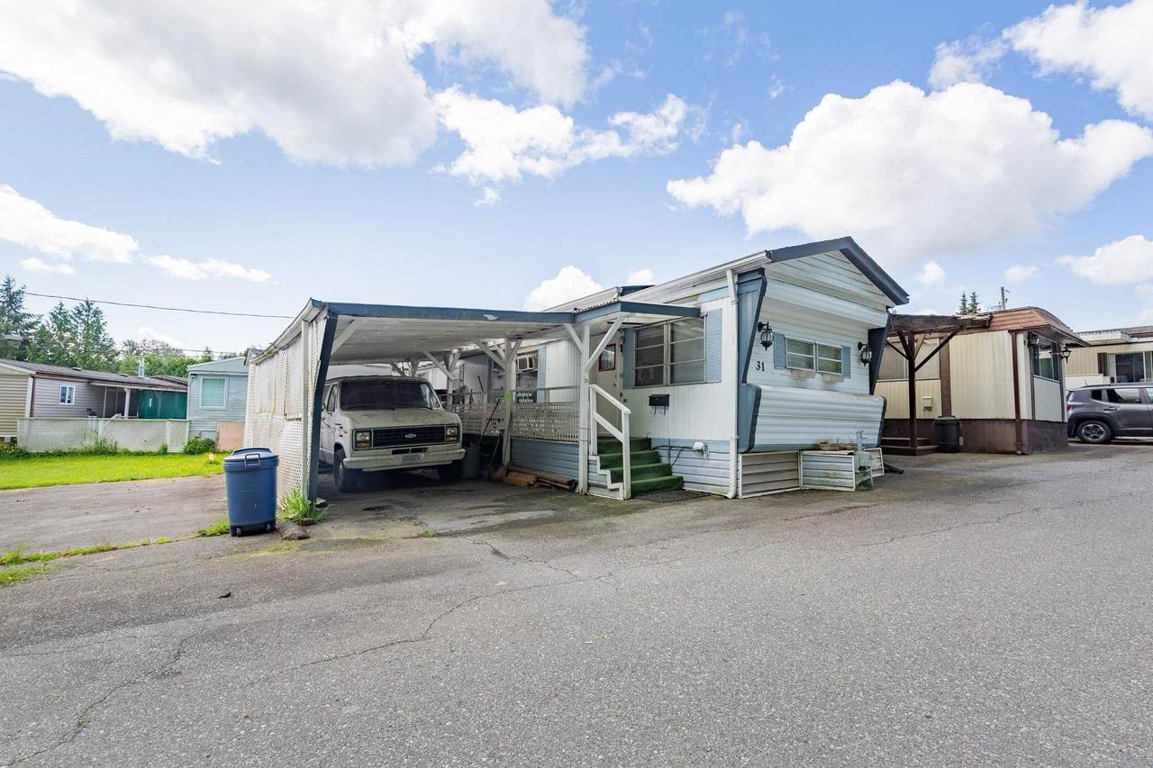 8266 King George Boulevard - Photo 1