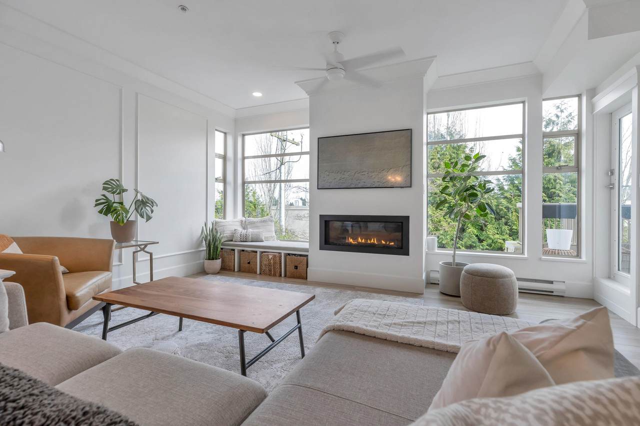 1118 55 Street - Photo 1