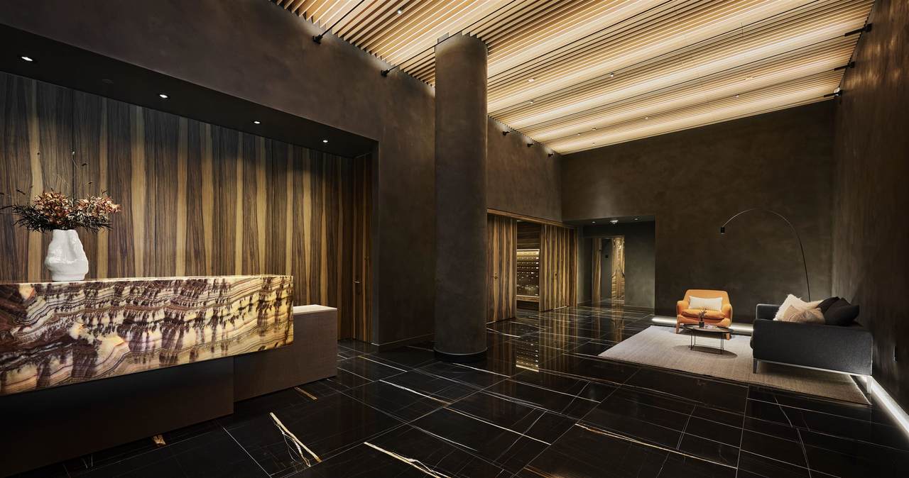 1408 Robson Street - Photo 1