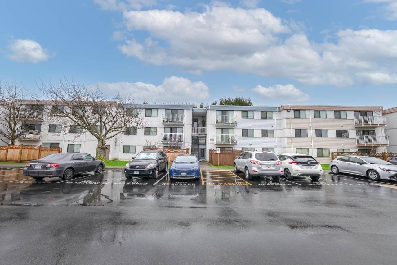 7240 Lindsay Road - Photo 1