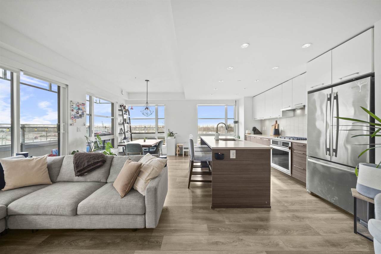 3488 Sawmill Crescent - Photo 1