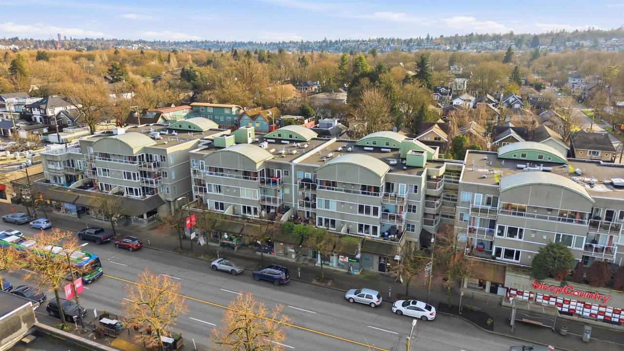 3250 Broadway - Photo 1