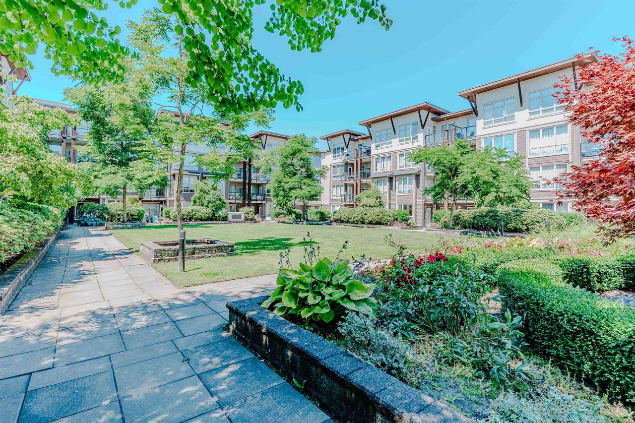 15988 26 Avenue - Photo 1