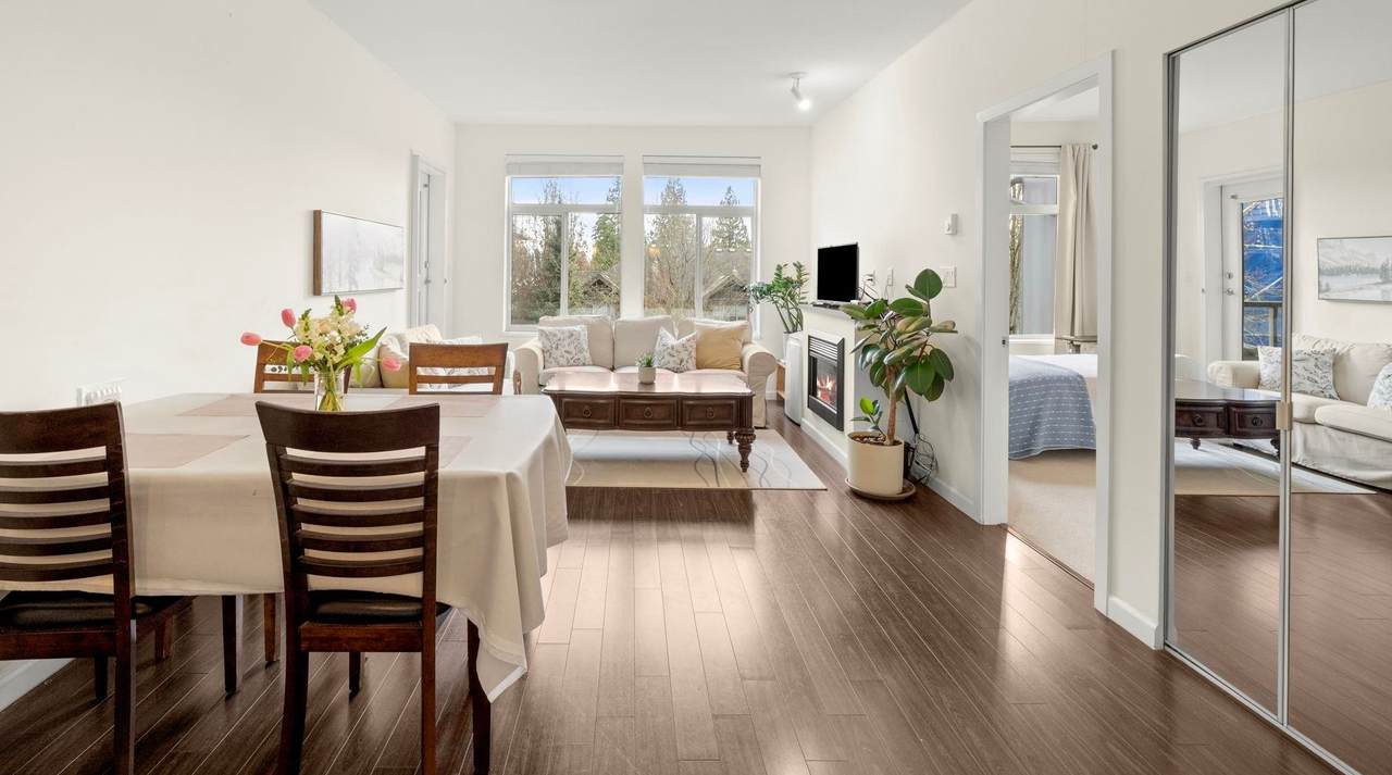 15388 101 Avenue - Photo 1