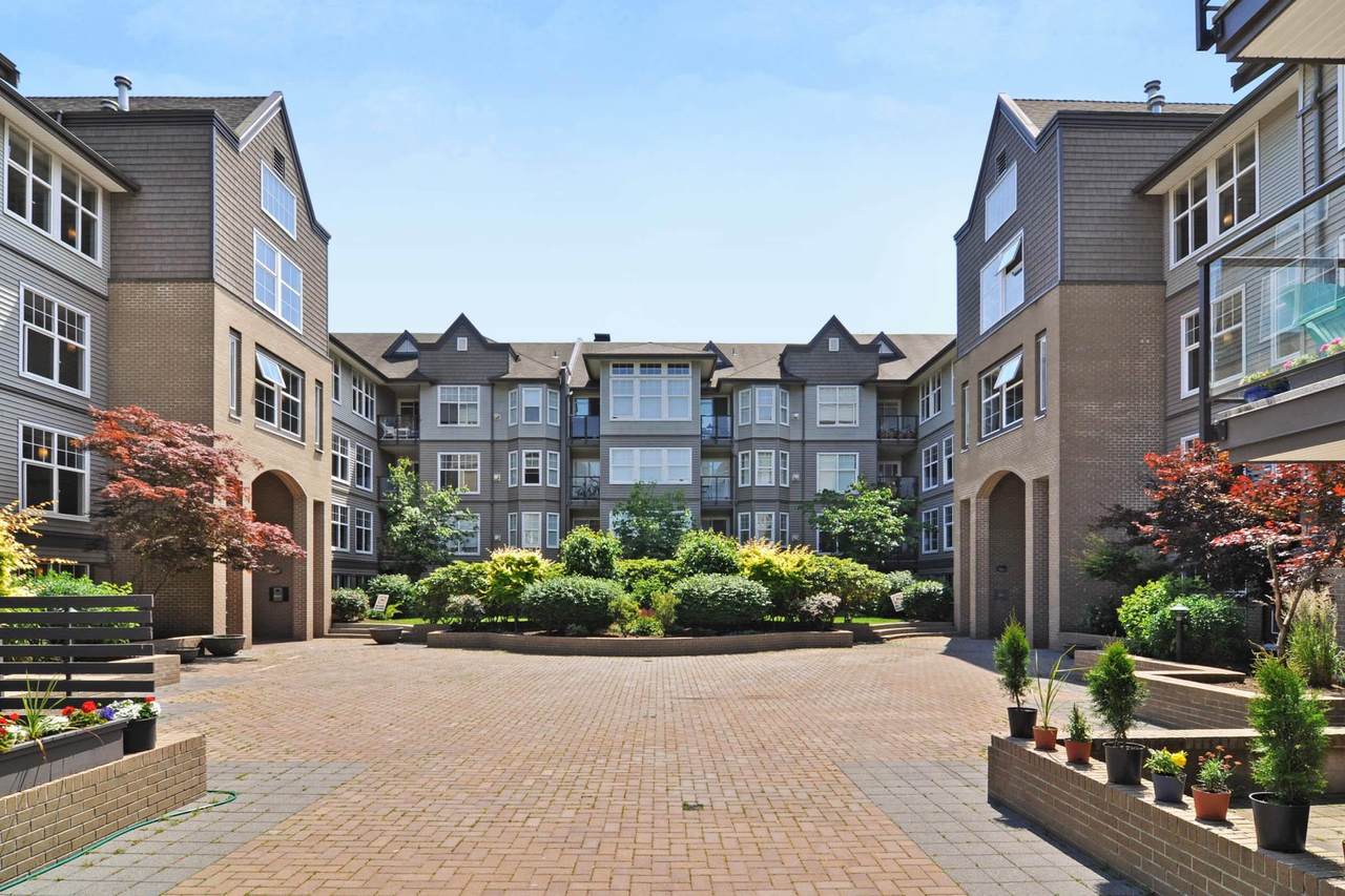 20200 56 Avenue - Photo 1