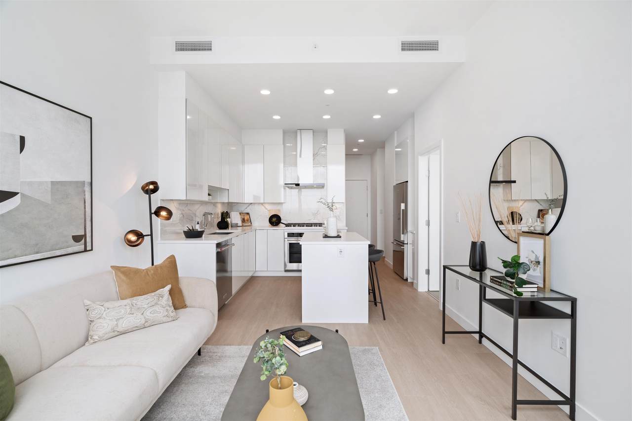555 Sydney Avenue - Photo 1