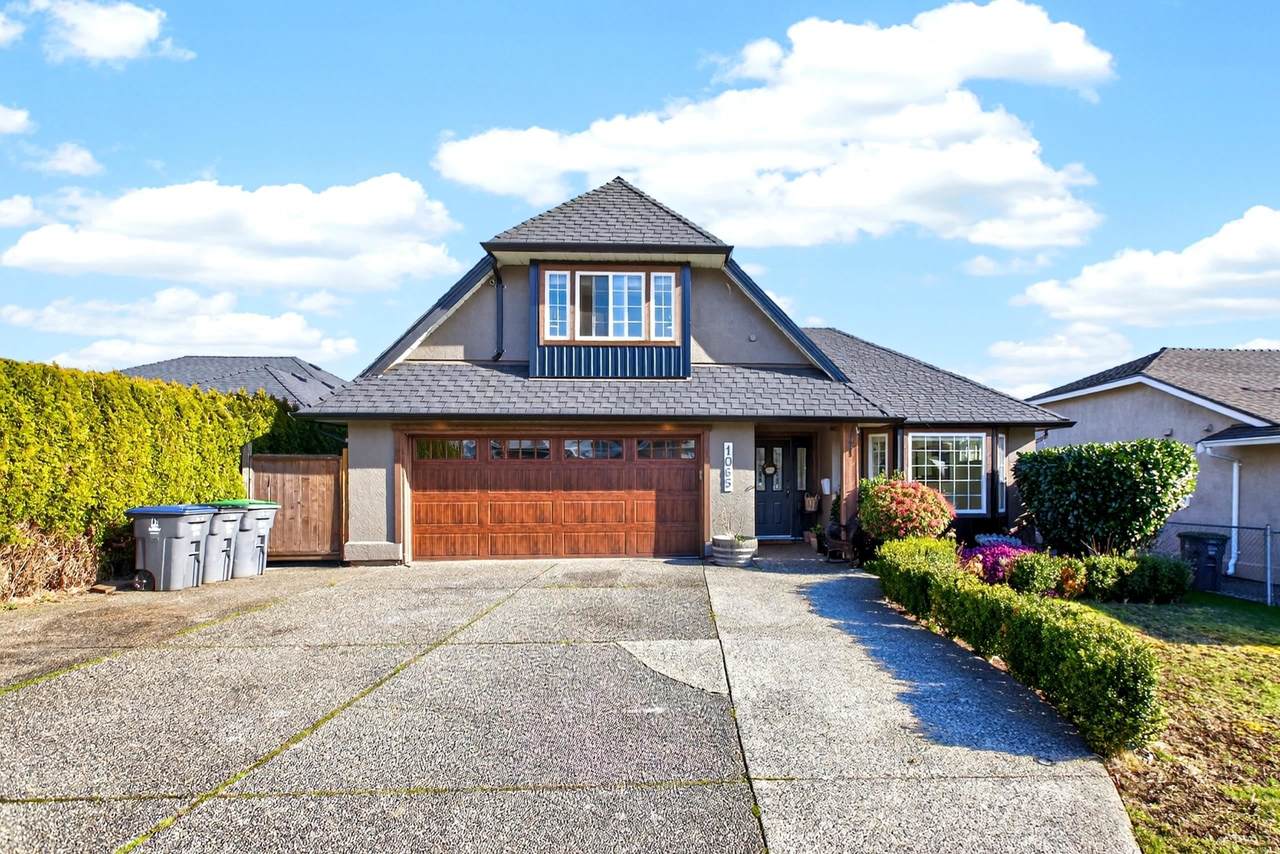 1065 King George Boulevard - Photo 1