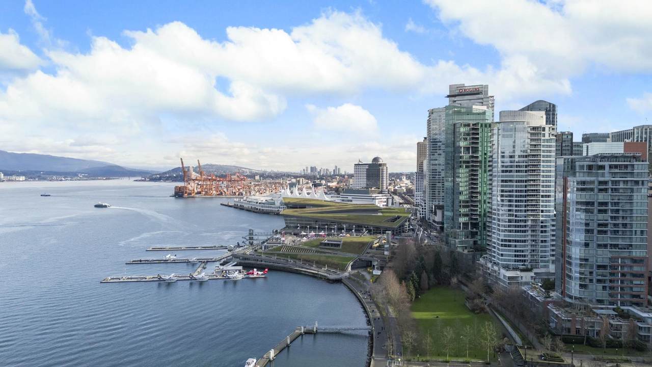 323 Jervis Street - Photo 1