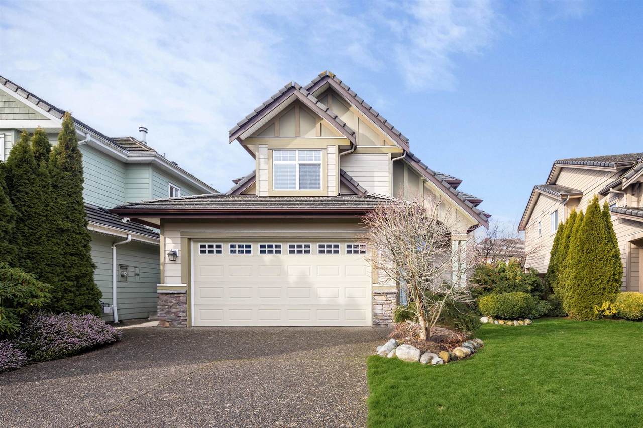 6079 Dunsmuir Crescent - Photo 1