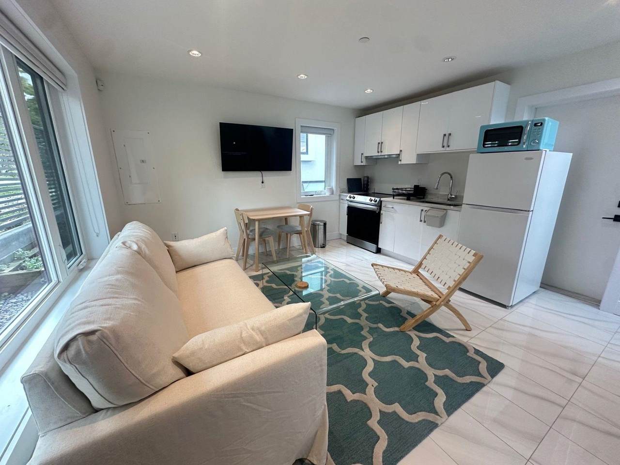 4373 Ontario Street - Photo 1