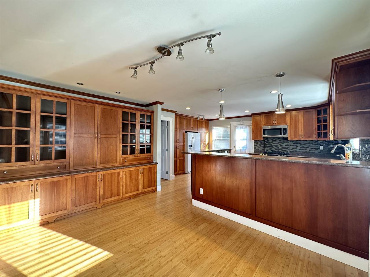 5165 7B Avenue - Photo 1