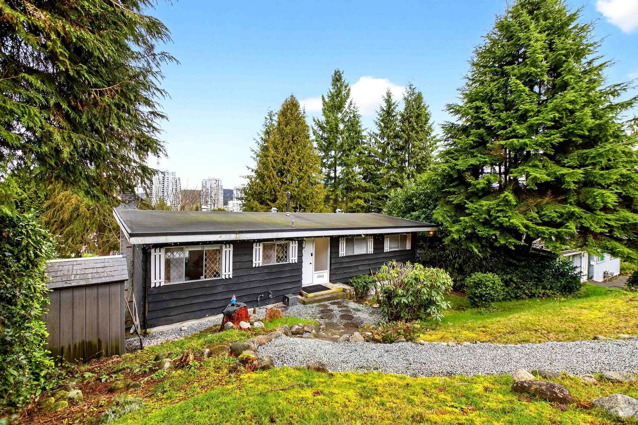 3362 Viewmount Drive - Photo 1