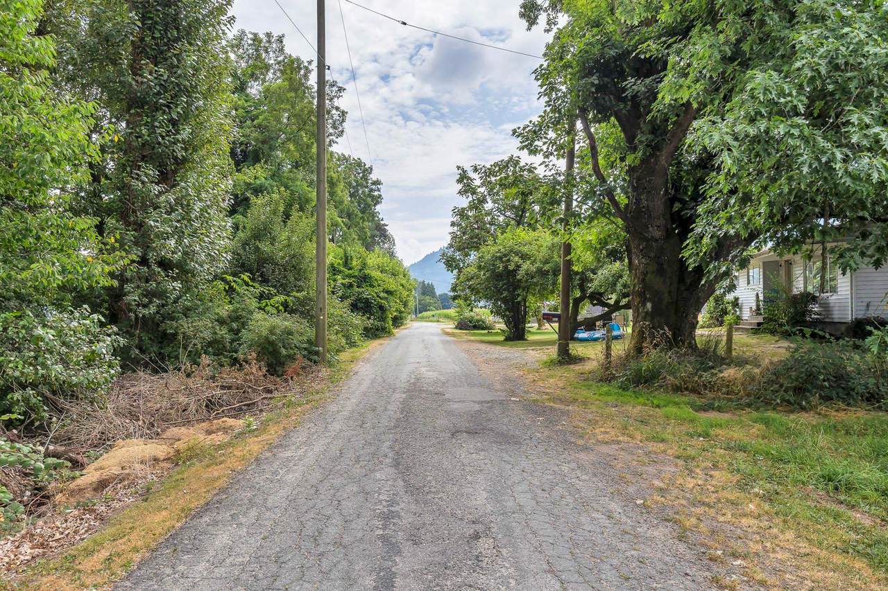 8591 Howell Road - Photo 1