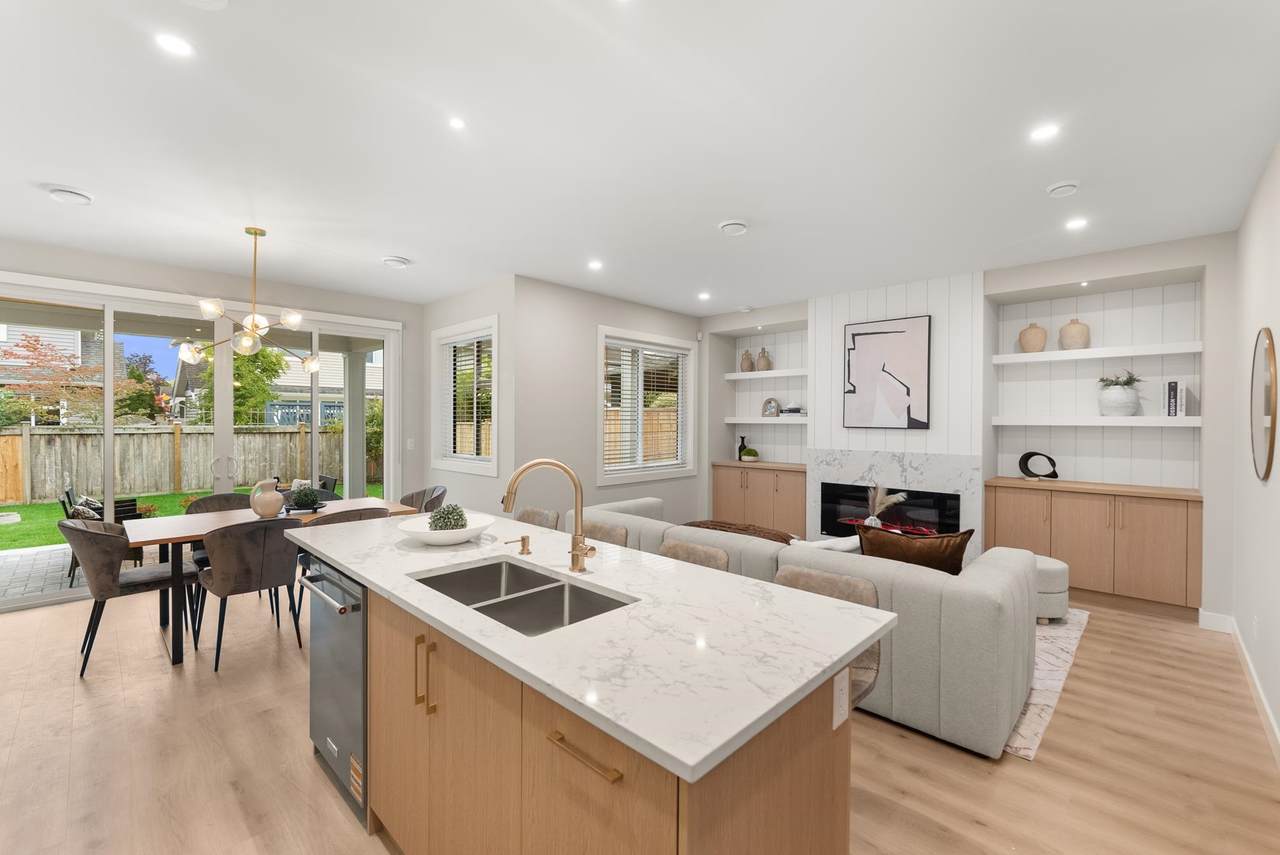 4880 Garry Street - Photo 1