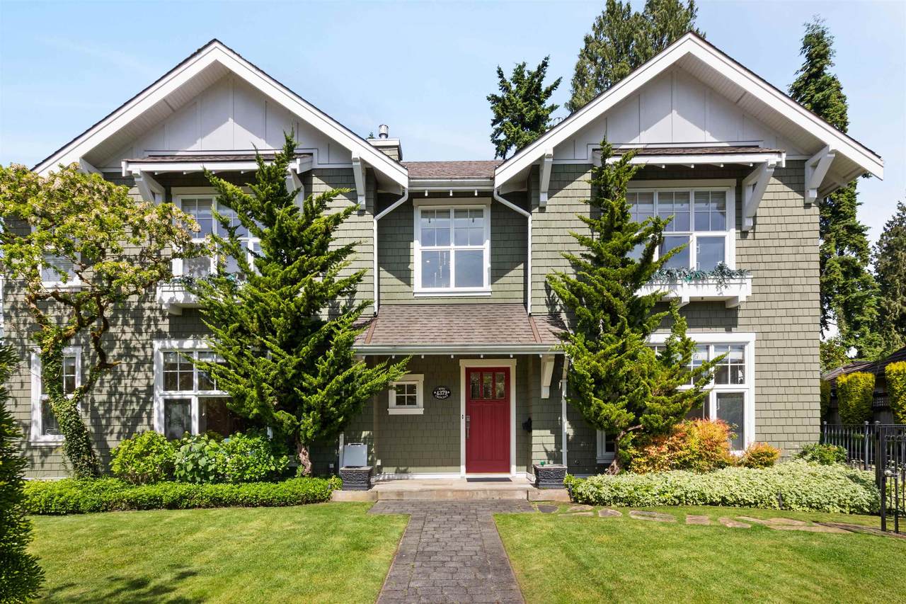 4379 Ross Crescent - Photo 1
