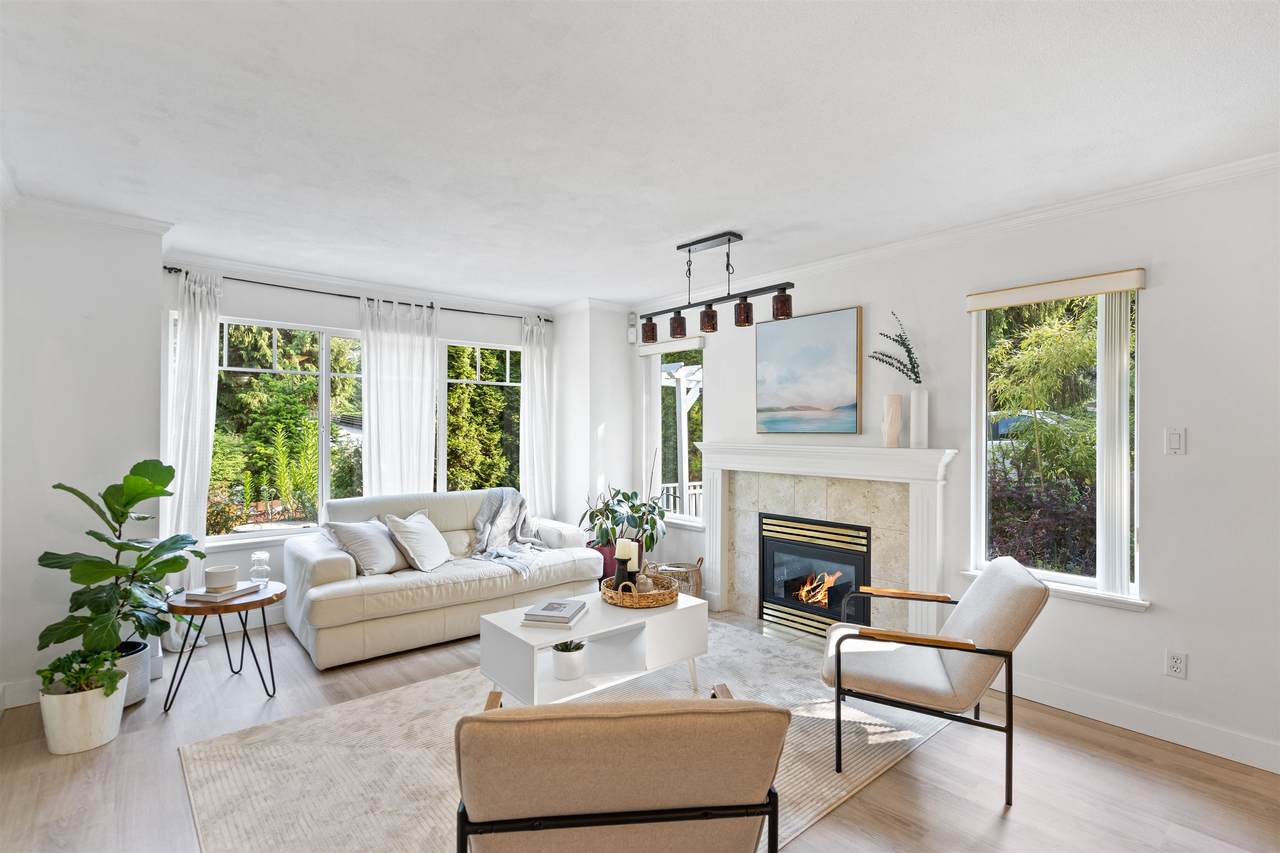 869 Seymour Boulevard - Photo 1