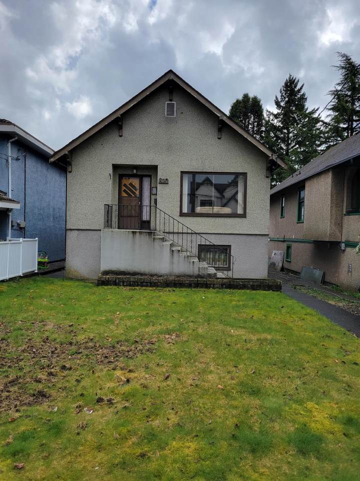 810 Dublin Street - Photo 1