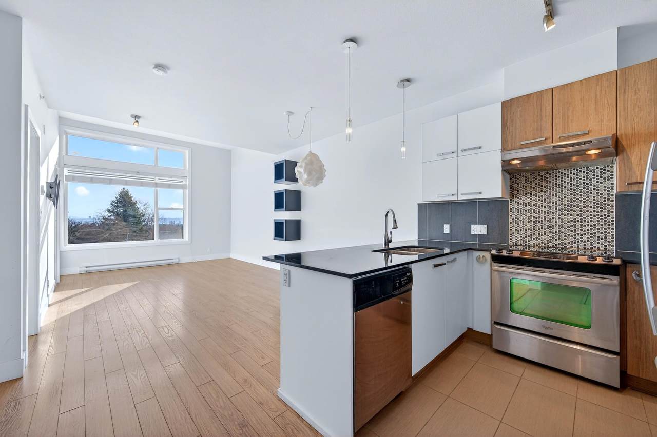 15956 86A Avenue - Photo 1