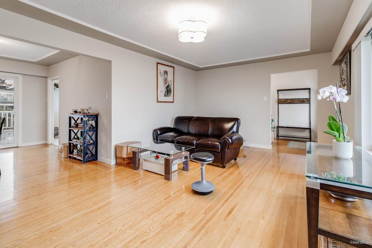 6555 St. Charles Place - Photo 1