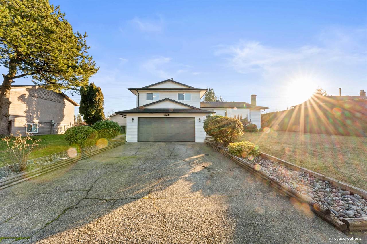15796 95A Avenue - Photo 1