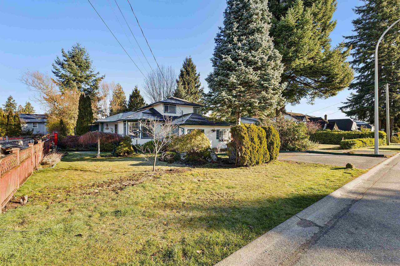 13385 60 Avenue - Photo 1