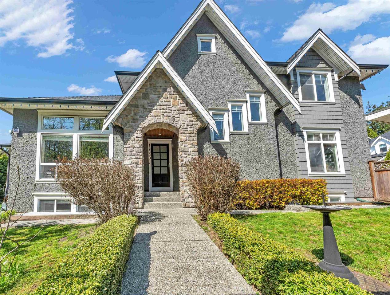 16329 8 Avenue - Photo 1