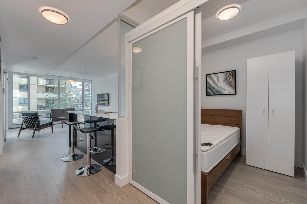 1283 Howe Street - Photo 1