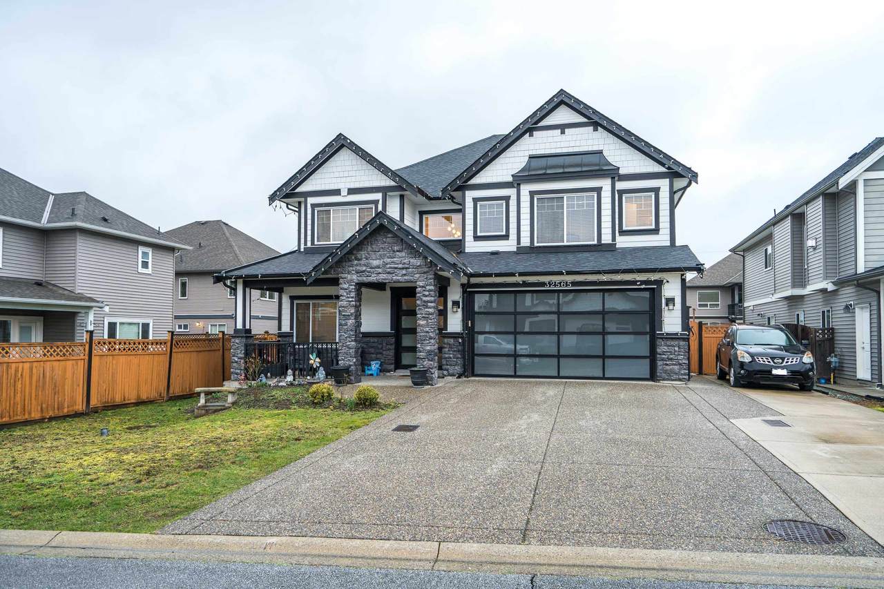 32565 Salsbury Avenue - Photo 1