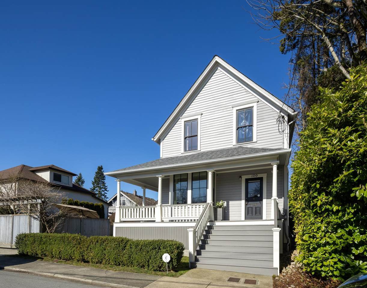 109 Oakland Street - Photo 1