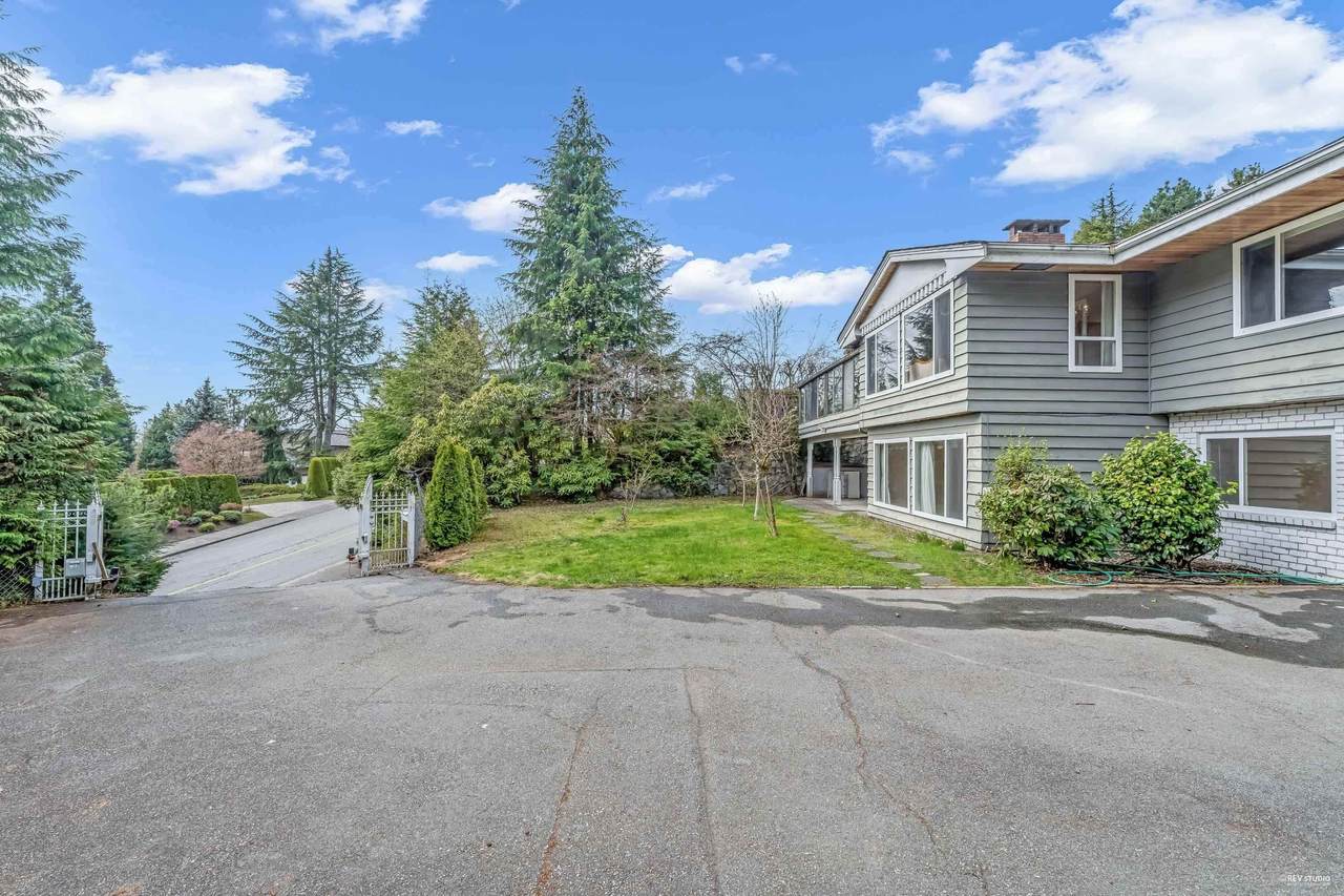 1181 Chartwell Drive - Photo 1