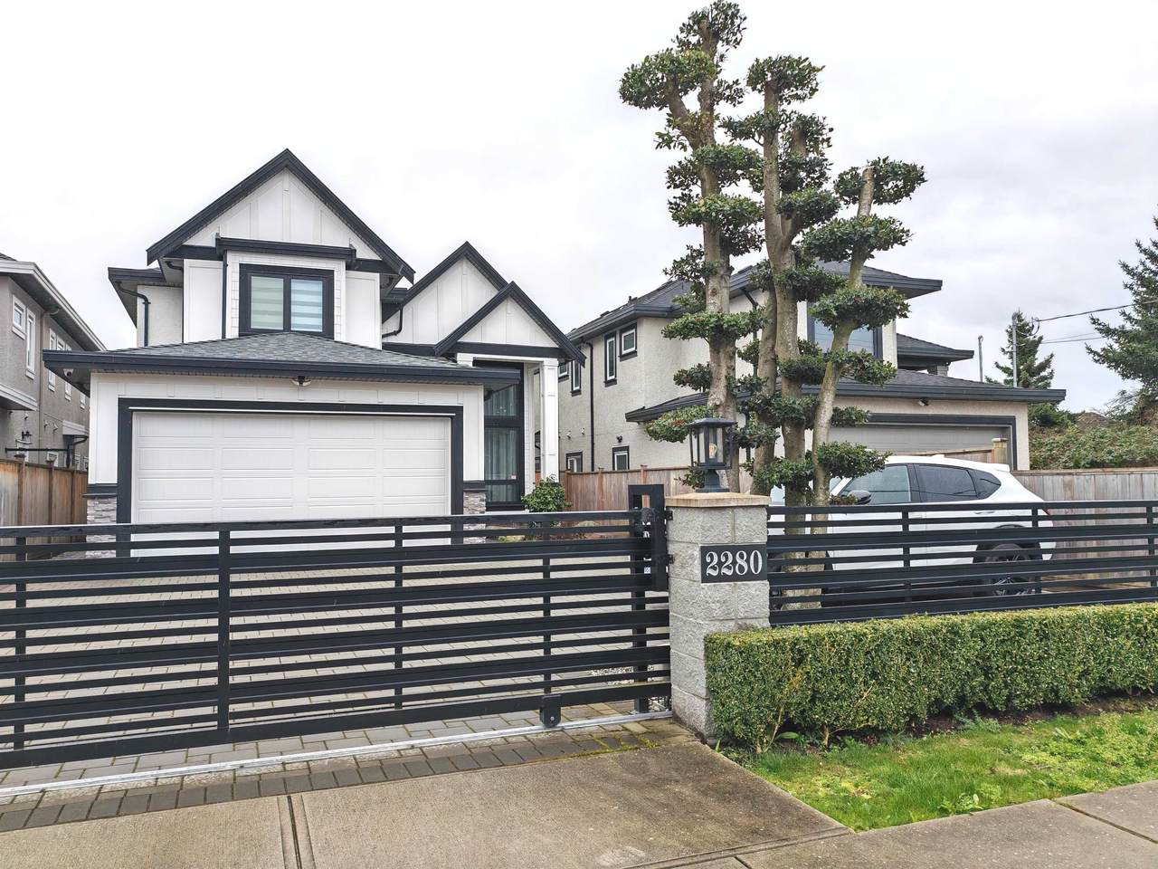 2280 Mclennan Avenue - Photo 1