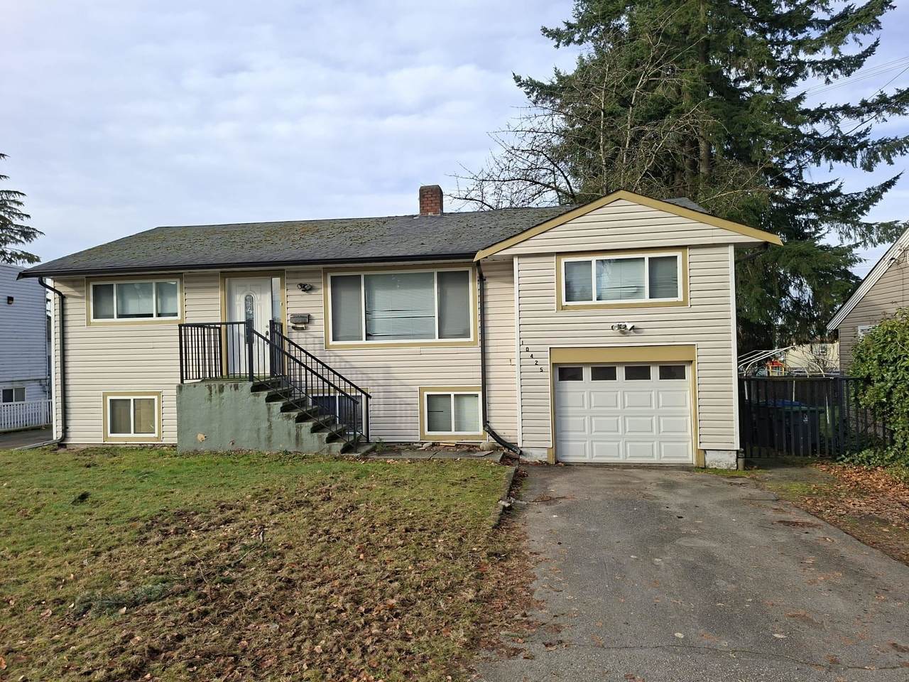 10425 140B Street - Photo 1