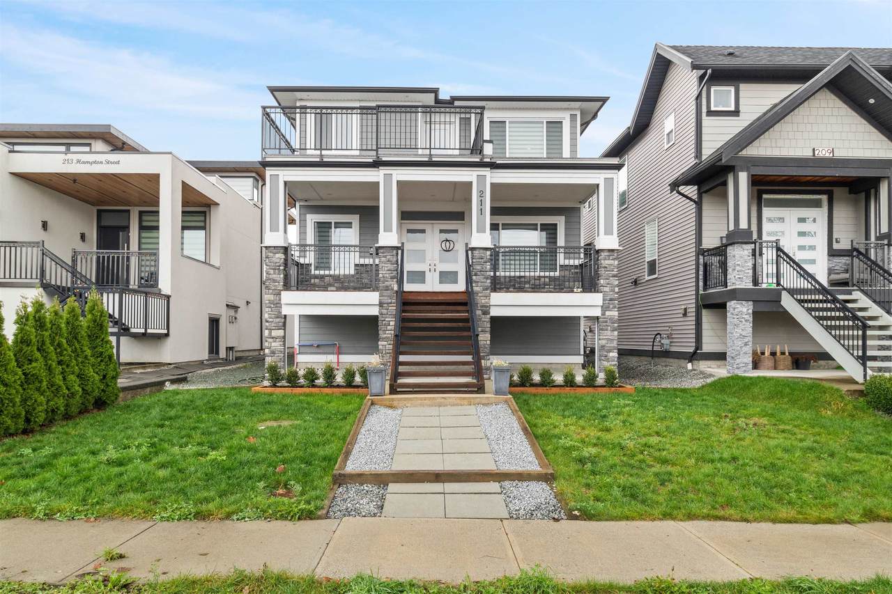 211 Hampton Street - Photo 1