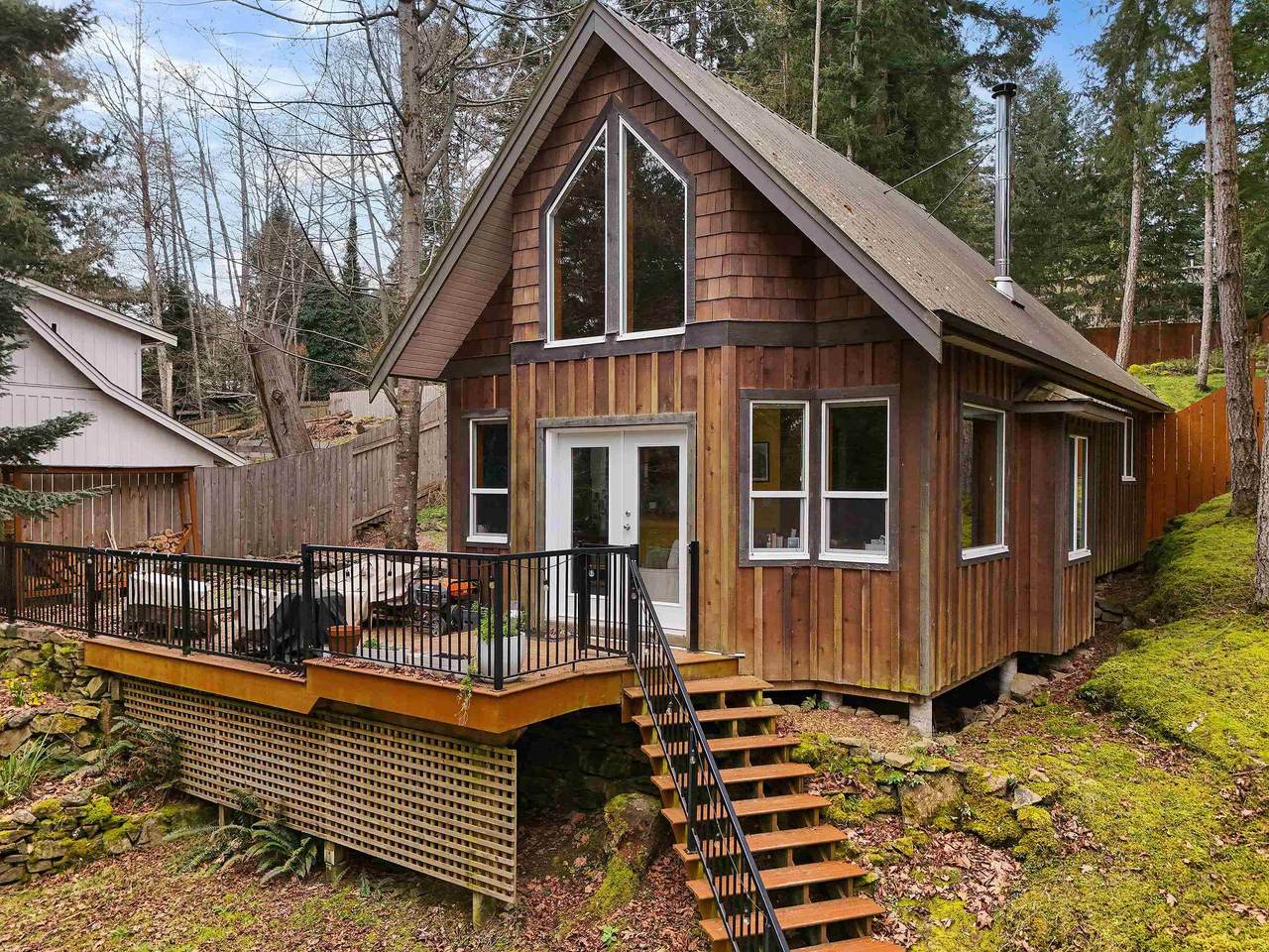 254 Mariners Way - Photo 1