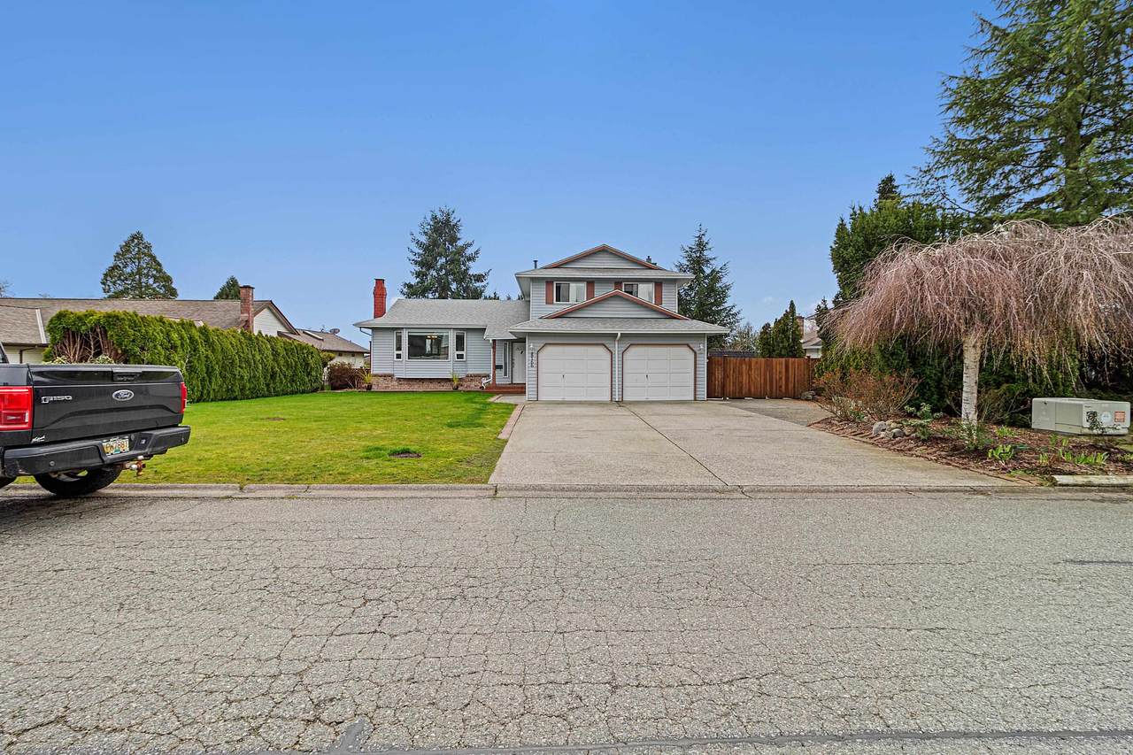 18166 54 Avenue - Photo 1