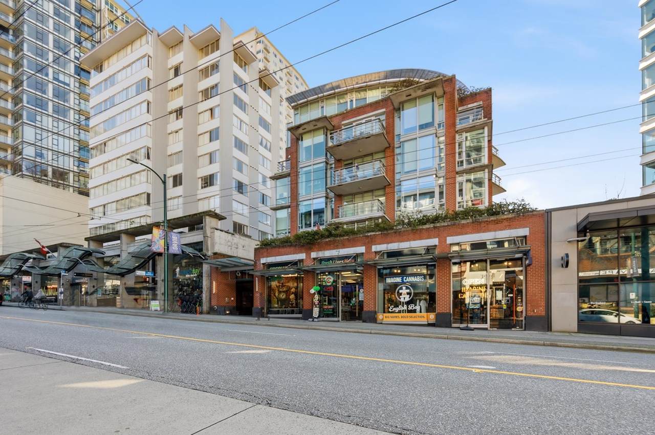 1762 Davie Street - Photo 1