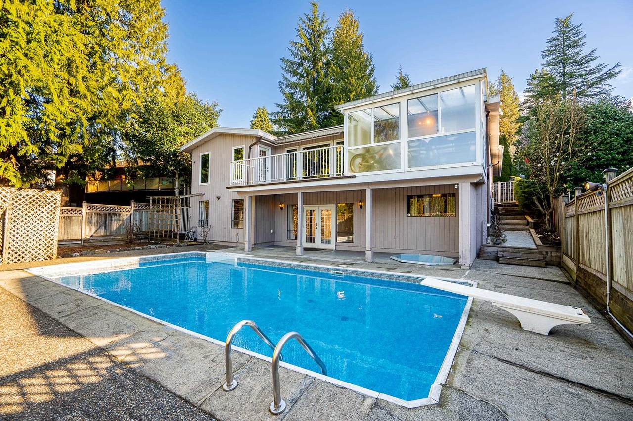 148 Roe Drive - Photo 1