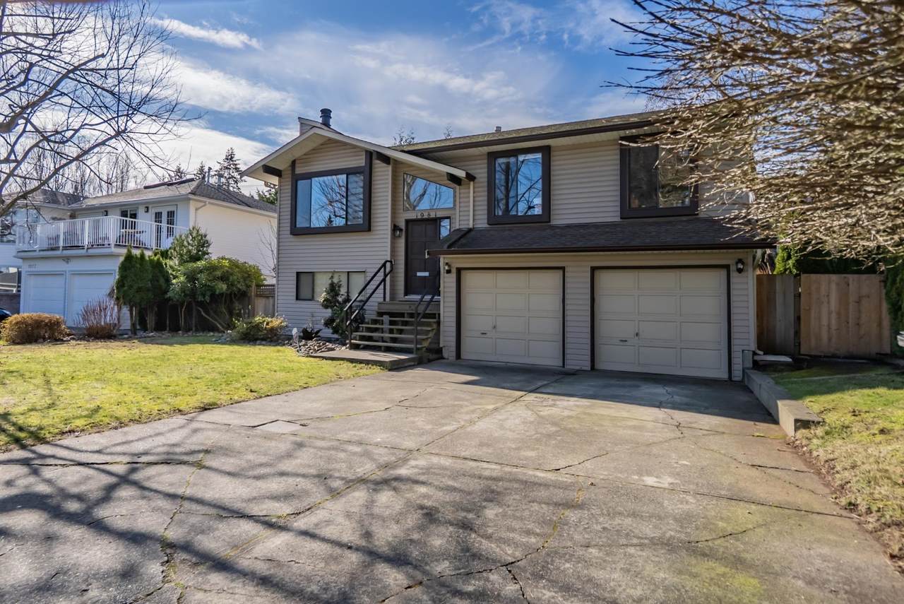 1981 158A Street - Photo 1