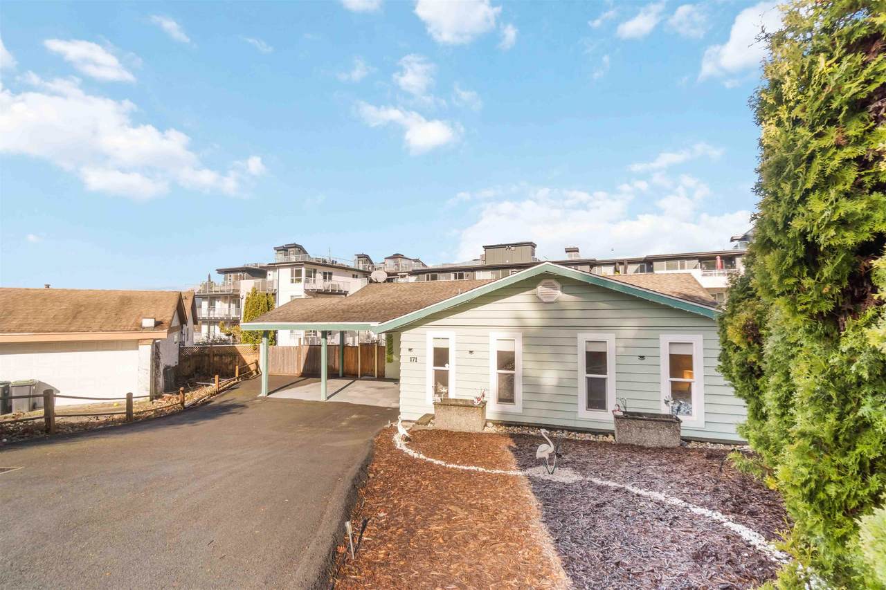 171 Edward Crescent - Photo 1