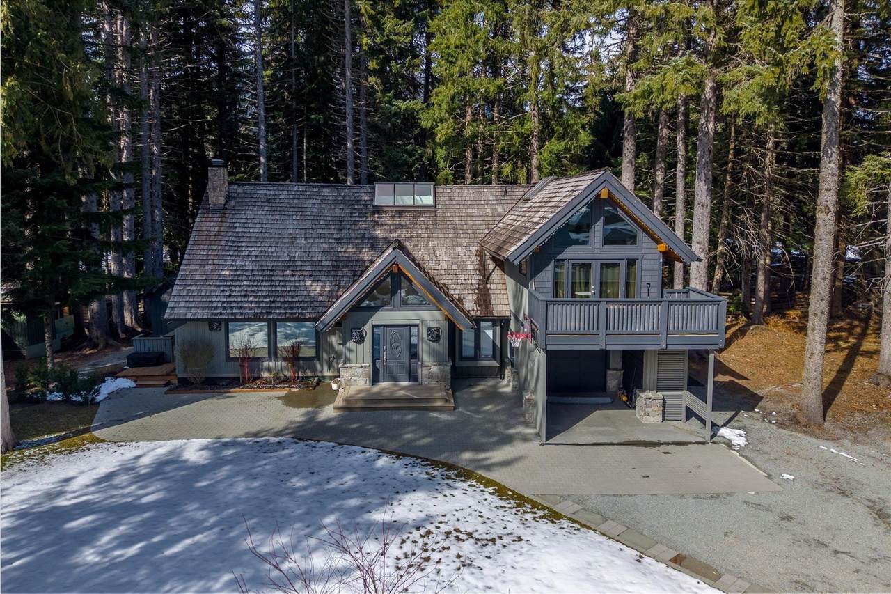 6725 Crabapple Drive - Photo 1