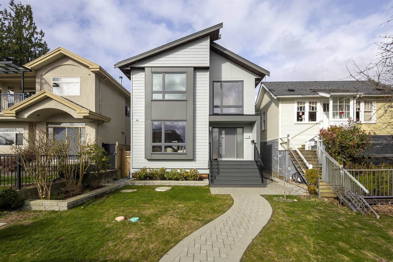 7 Howard Avenue - Photo 1